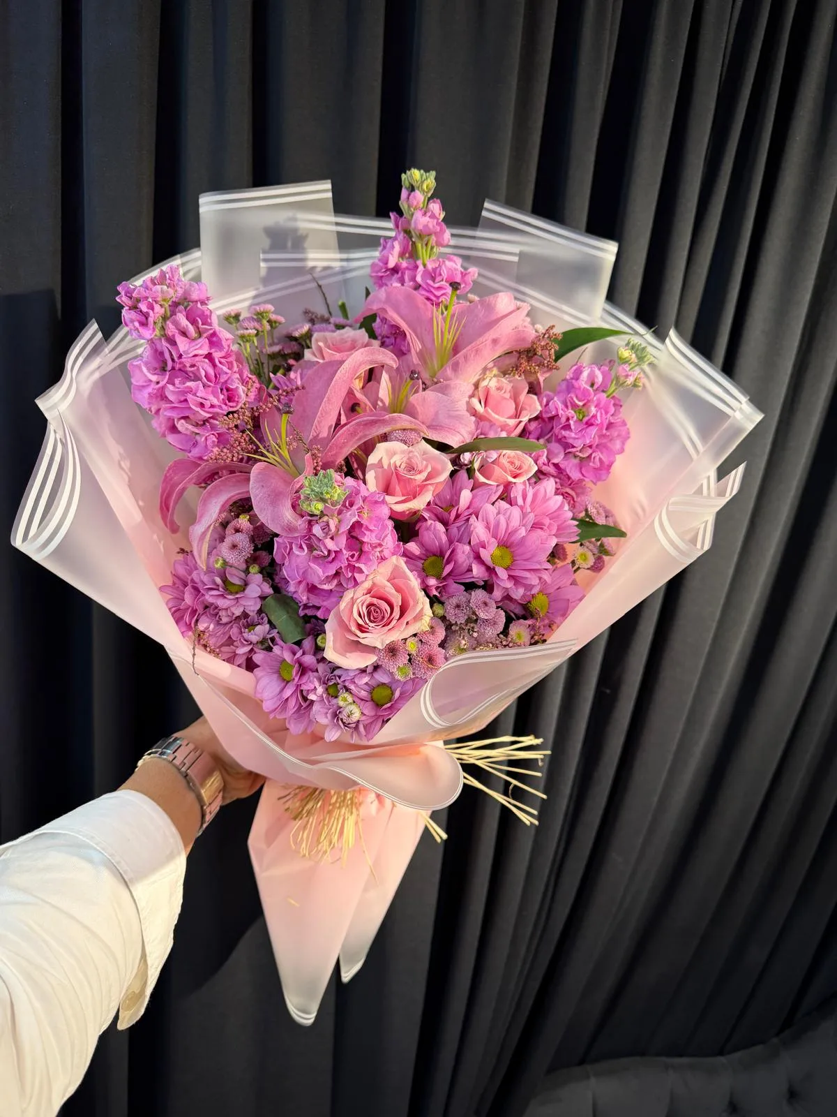 pembe lilyum, şebboy buketi, çiçek siparişi