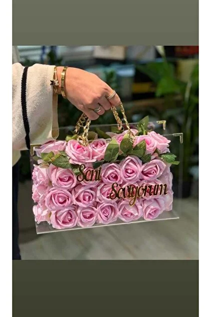 çatnalı gül aranjmanı, lila gül, butik çiçekçim